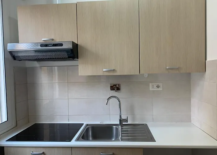 Apartment Art - Metro C To Colosseum Rome